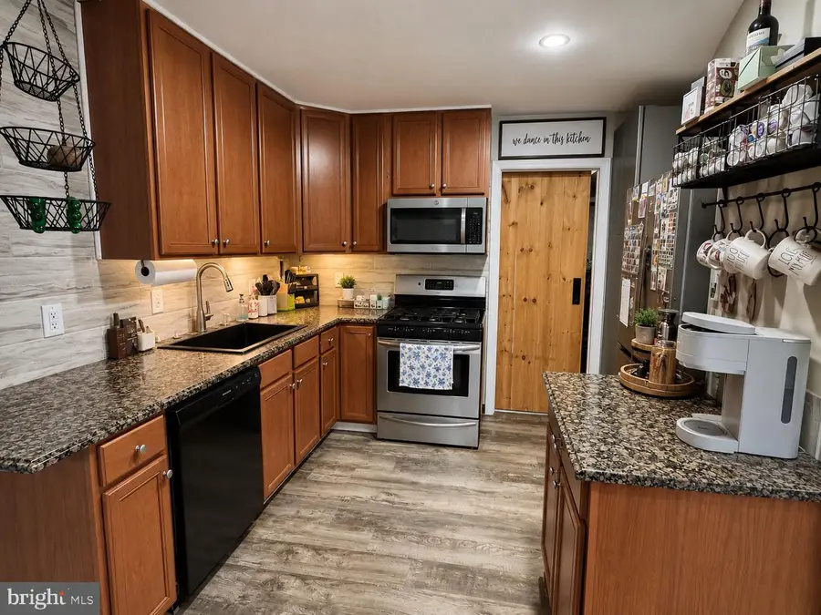 54 Warwick Rd, Stratford, NJ 08084 - #3