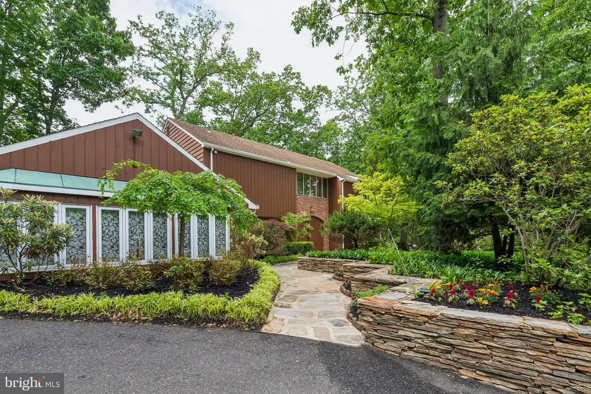 102 N Box Hill Dr, Cherry Hill, NJ 08003 - #1