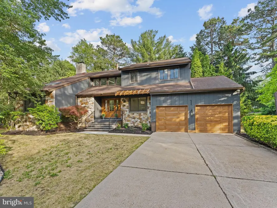 1 Bronwood Dr, Voorhees, NJ 08043 - #2