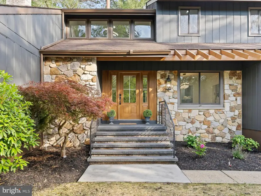 1 Bronwood Dr, Voorhees, NJ 08043 - #3