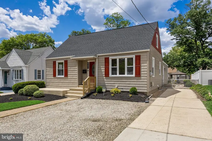 937 Clements Bridge Rd, Barrington, NJ 08007 - #2