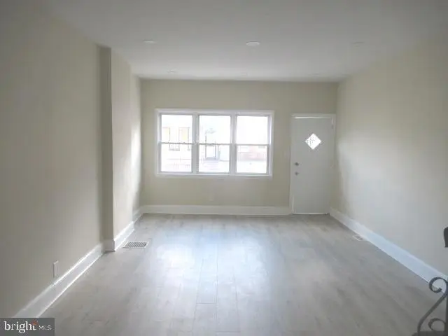 724 Spruce St, Camden, NJ 08103 - #2