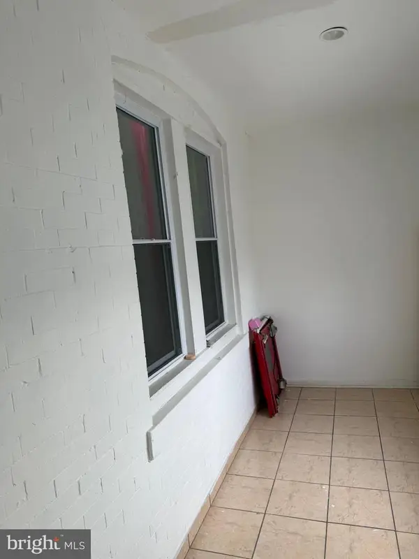 1056 Everett St, CAMDEN, NJ 08104