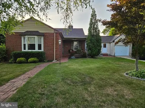5 E Taunton Ave, BERLIN, NJ 08009