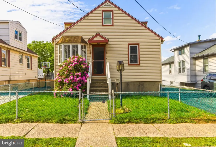 208 Lehigh Ave, Gloucester City, NJ 08030 - #2