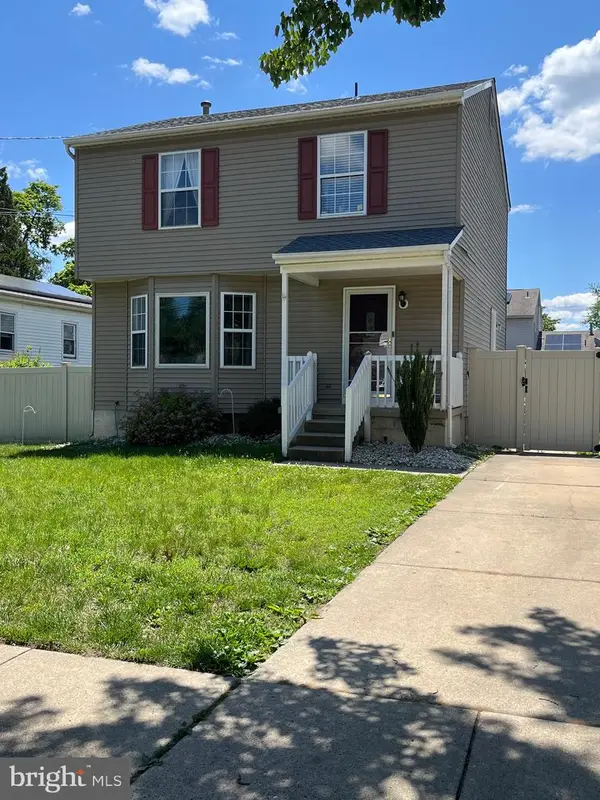 8326 Osler Ave, PENNSAUKEN, NJ 08109
