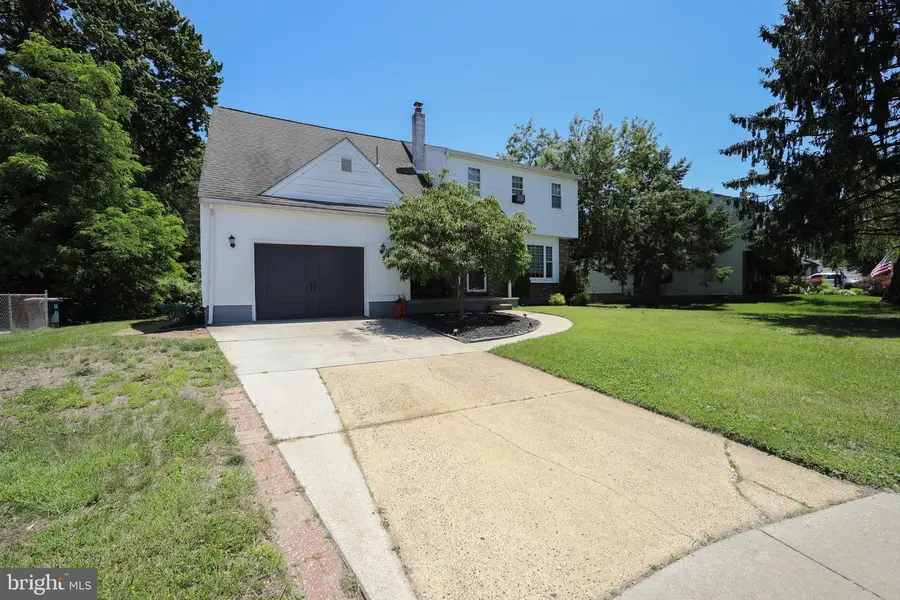 606 Eastwood Dr, Glendora, NJ 08029 - #3