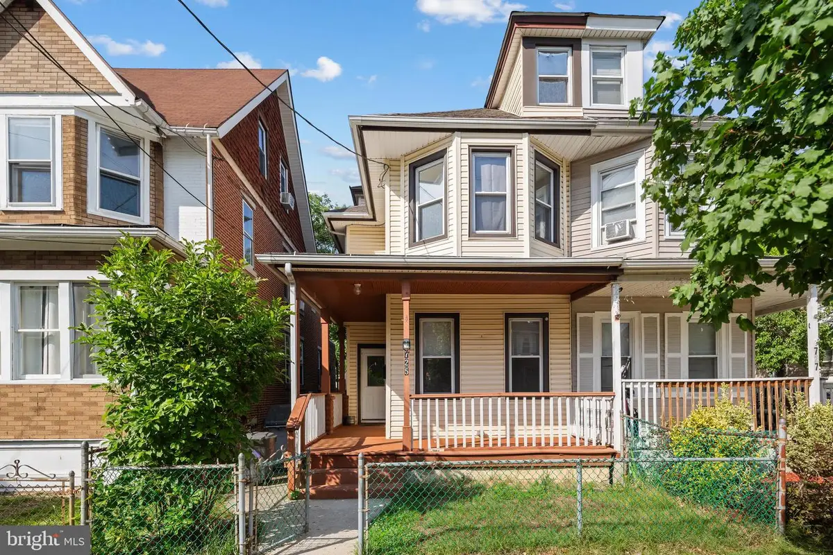 725 Hunter St, Gloucester City, NJ 08030 - #1