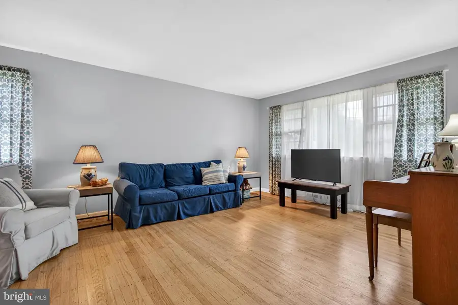 528 Lee Ann Rd, Cherry Hill, NJ 08034 - #3