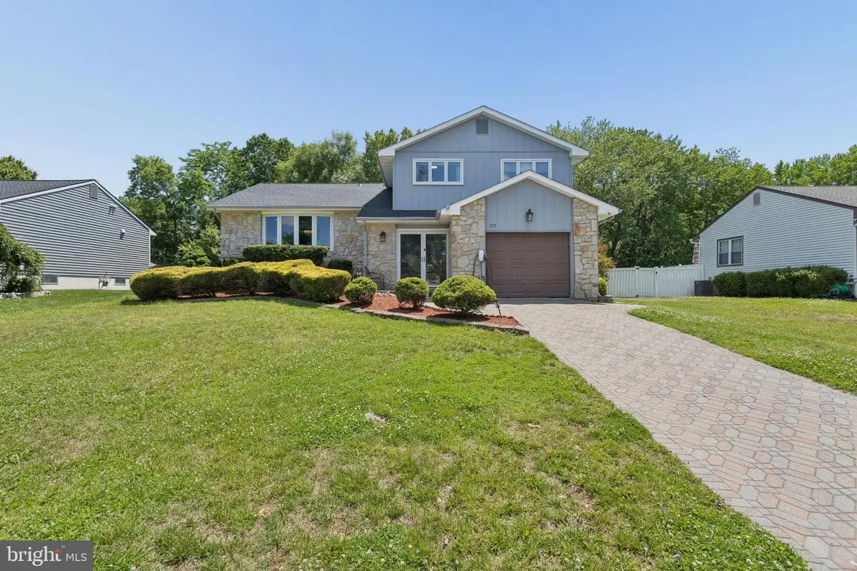 252 Sandringham Rd, Cherry Hill, NJ 08003 - #1