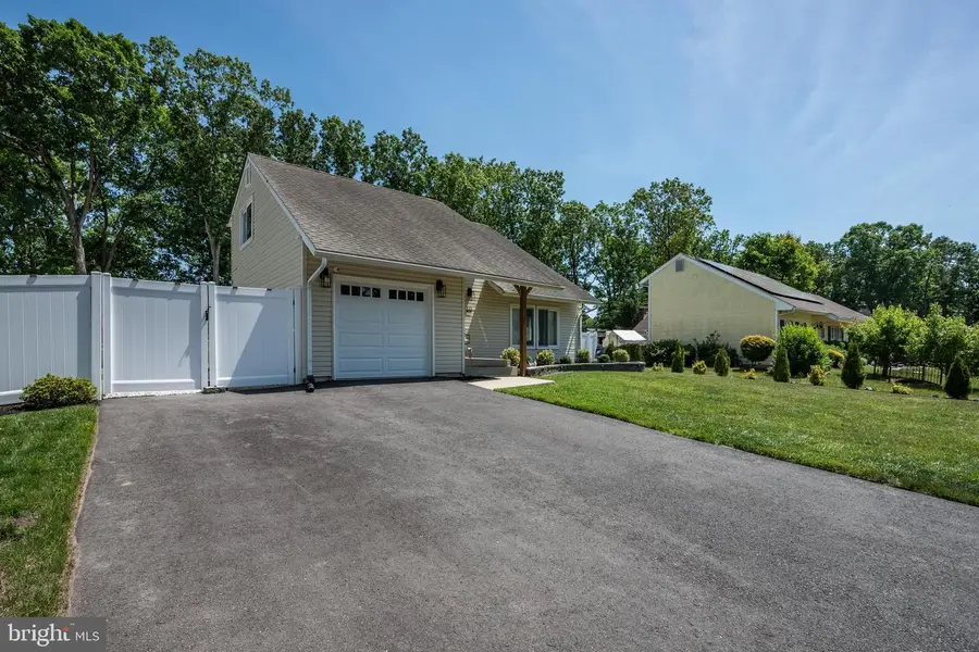 10 Edgeview Ln, Sicklerville, NJ 08081 - #2