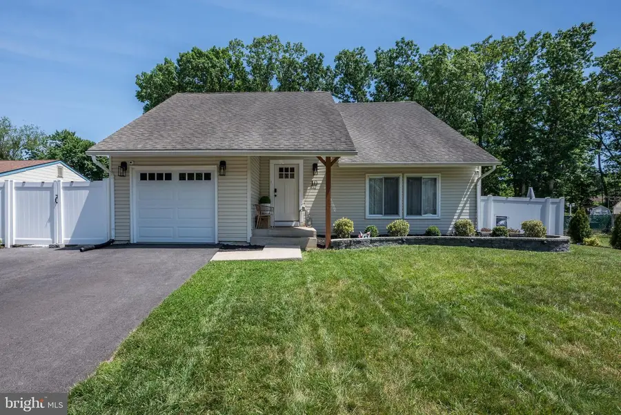 10 Edgeview Ln, Sicklerville, NJ 08081 - #3