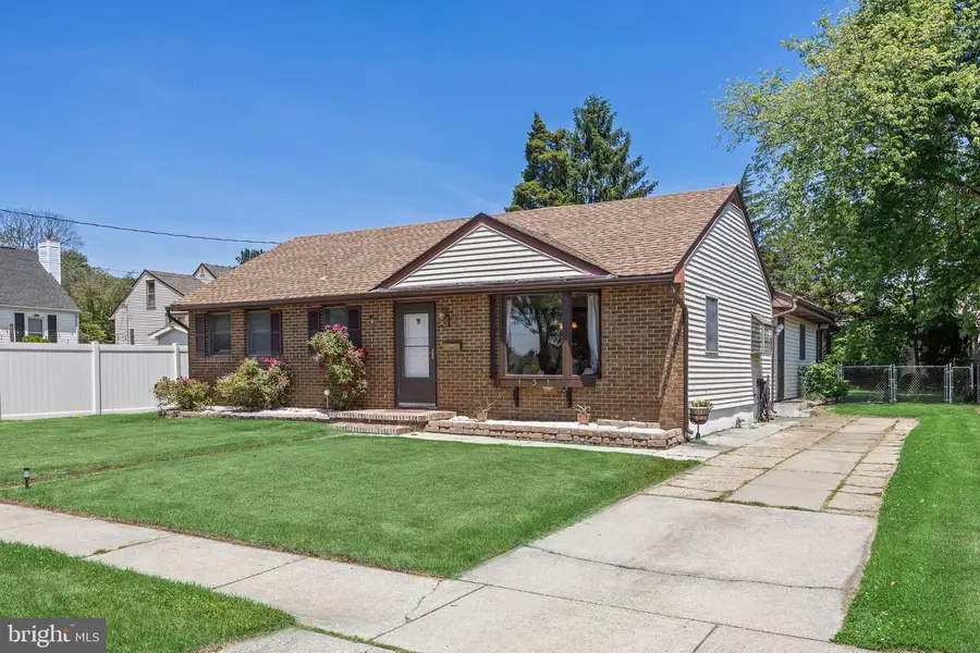 131 Walnut Ave, Bellmawr, NJ 08031 - #2