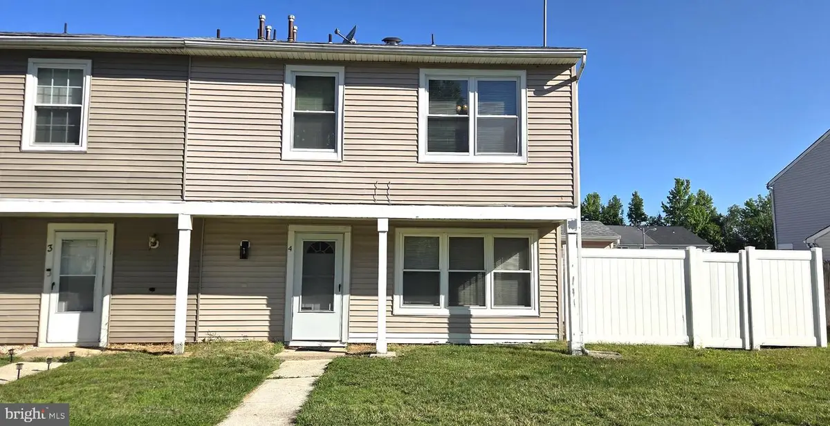 4 Lyons Ct, Sicklerville, NJ 08081 - #1