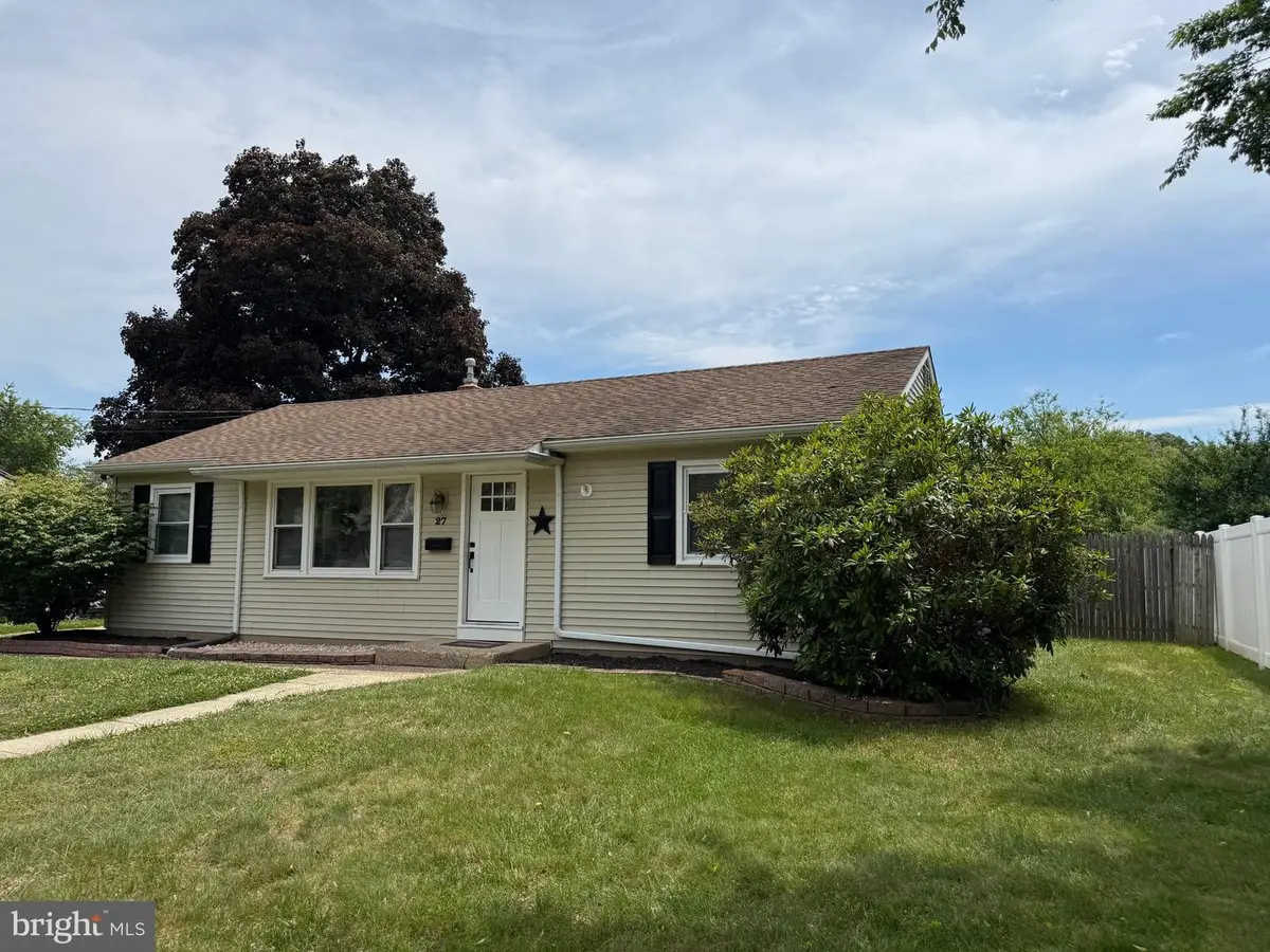 27 Temple Ave, Stratford, NJ 08084 - #1