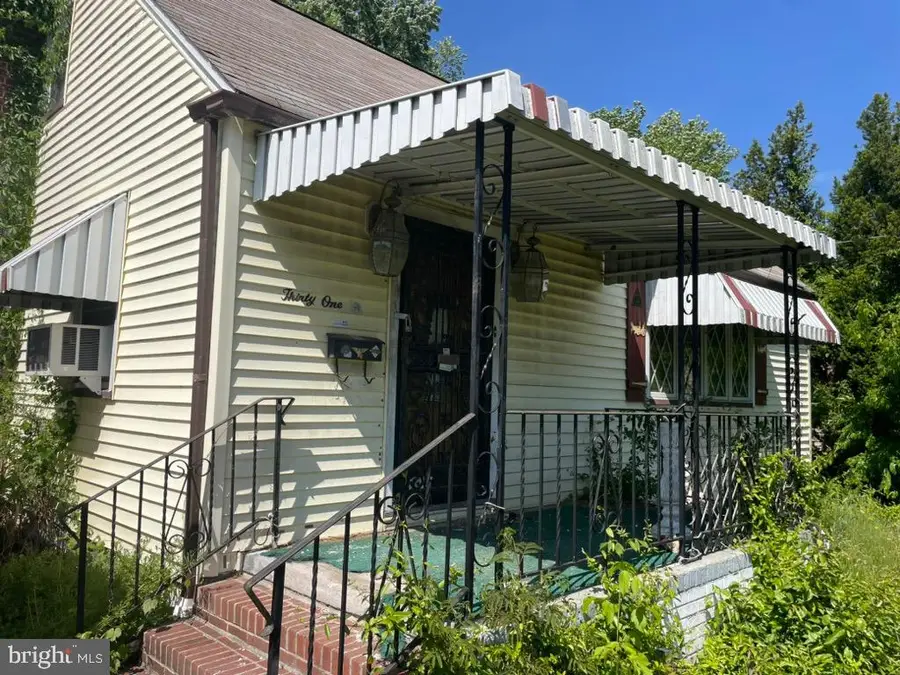 31 E 10th Ave, Runnemede, NJ 08078 - #2