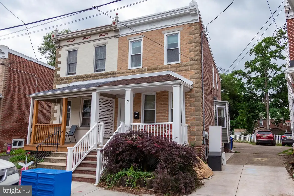 7 Center St, Collingswood, NJ 08108 - #1