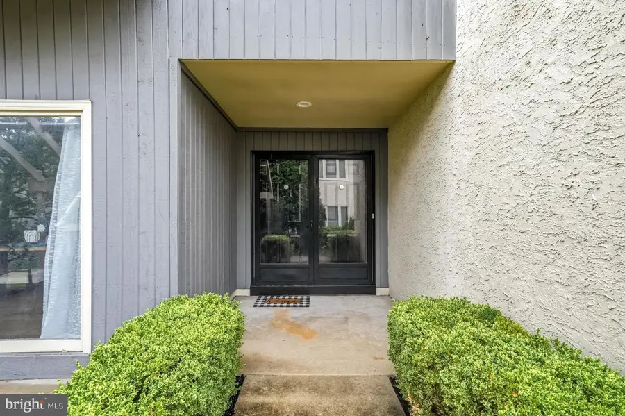 932 Chanticleer, Cherry Hill, NJ 08003 - #2