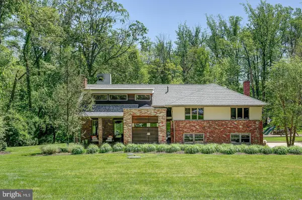 1127 Winding Dr, CHERRY HILL, NJ 08003