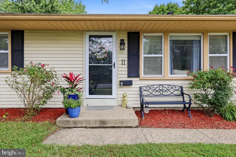 11 Warwick Rd, Stratford, NJ 08084 - #3