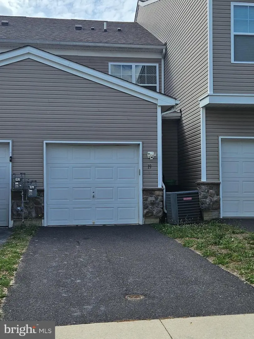 19 Rowand Way E, Clementon, NJ 08021 - #2