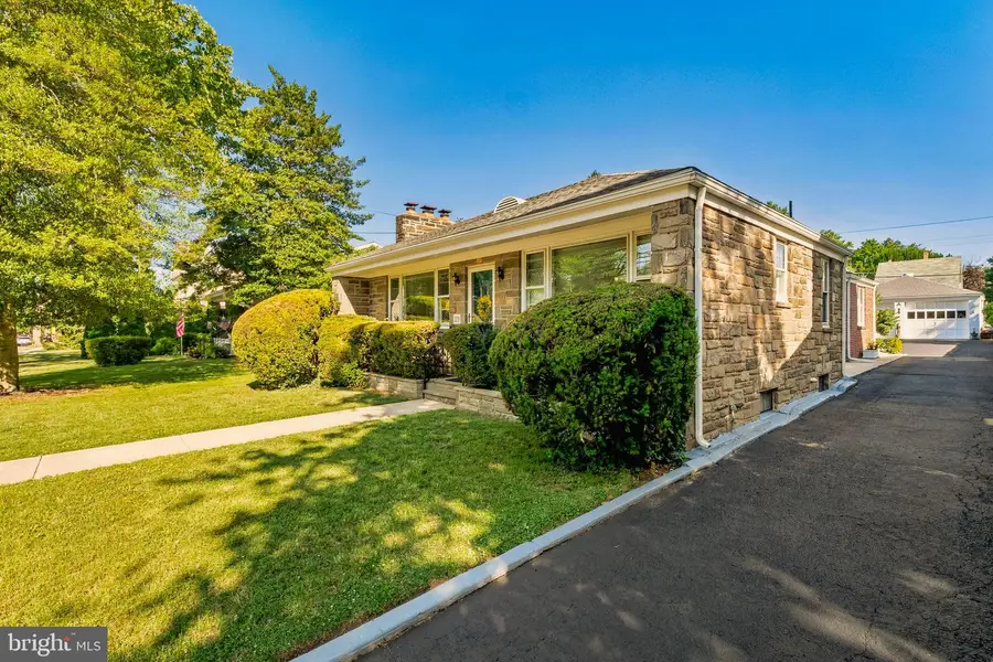 229 W Kings Hwy, Audubon, NJ 08106 - #3