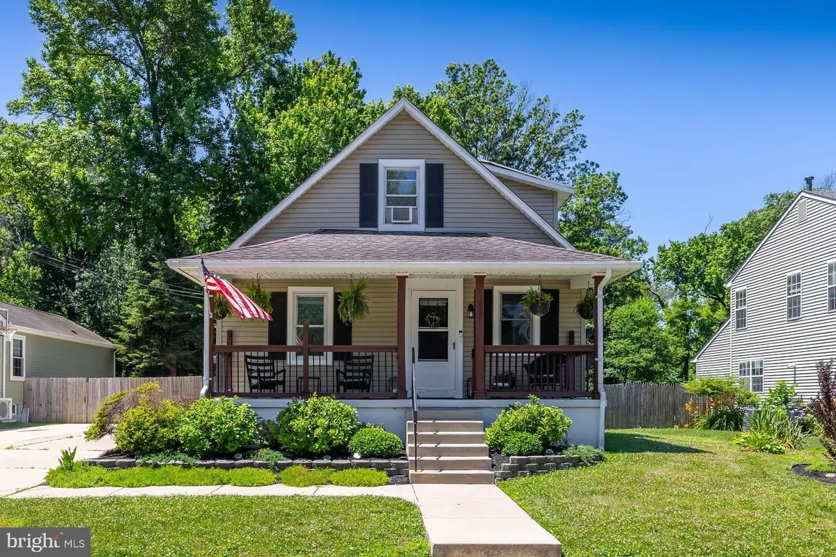 220 E Williams Ave, Barrington, NJ 08007 - #1