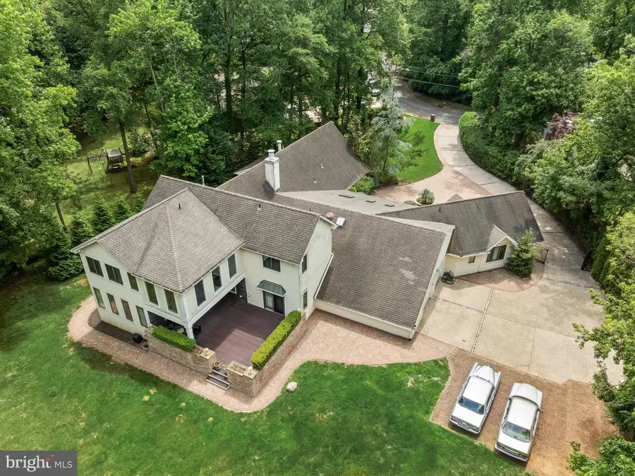14 E Riding Dr, Cherry Hill, NJ 08003 - #3
