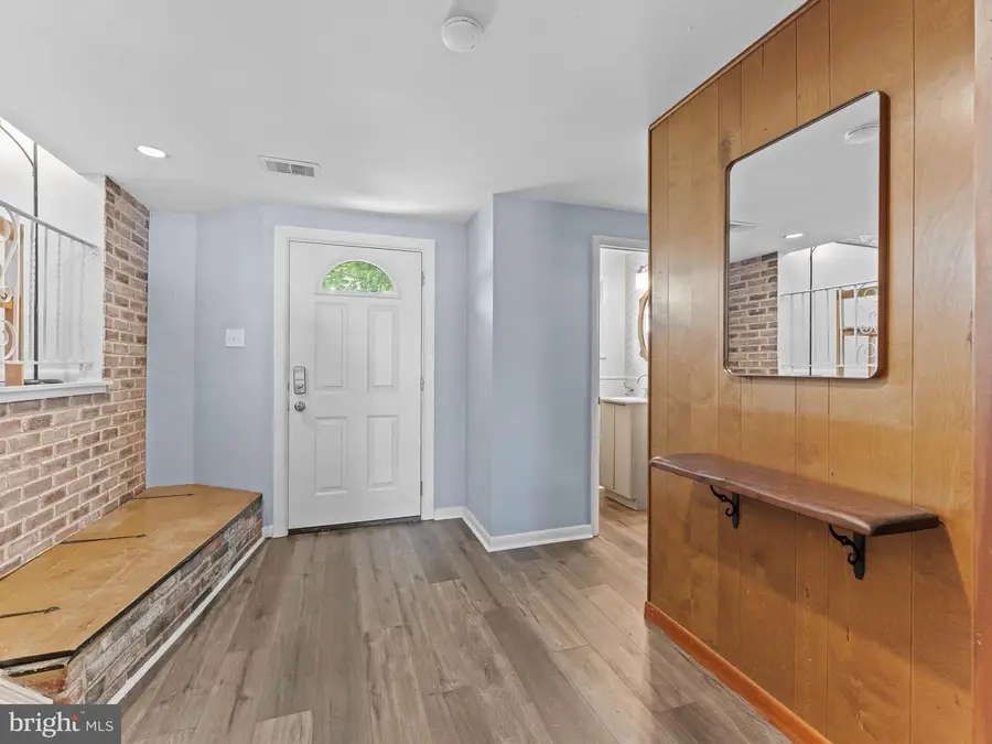 826 Kingston Dr, Cherry Hill, NJ 08034 - #2