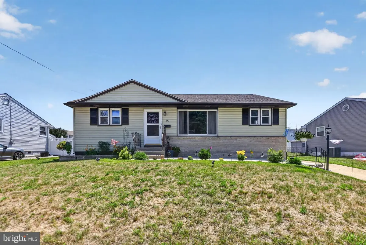 620 W 3rd Ave, Runnemede, NJ 08078 - #1