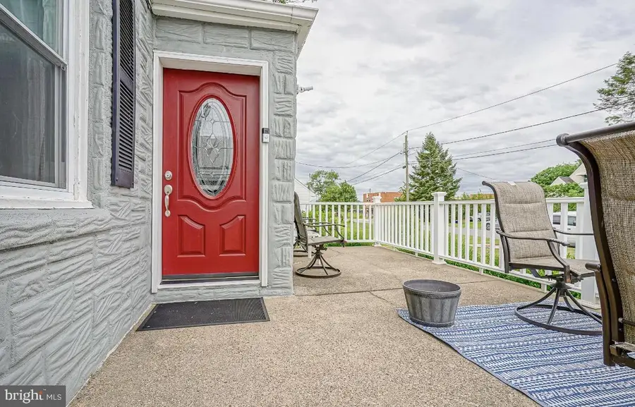 133 Dobbs Ave, Bellmawr, NJ 08031 - #2