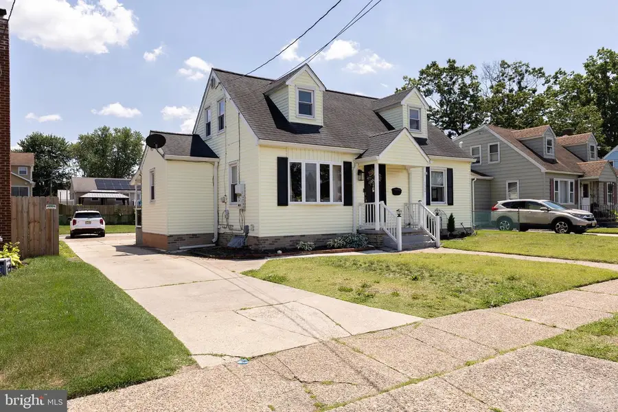 122 Maryland Ave, Magnolia, NJ 08049 - #2