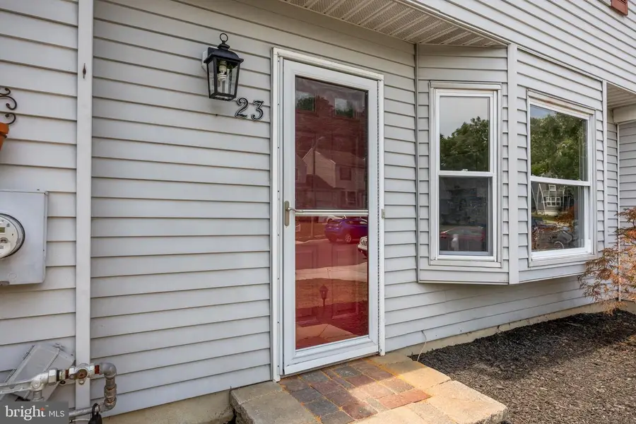 23 Blue Jay Dr, Clementon, NJ 08021 - #3