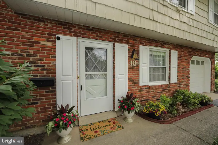 18 Lantern Ln, Cherry Hill, NJ 08002 - #2