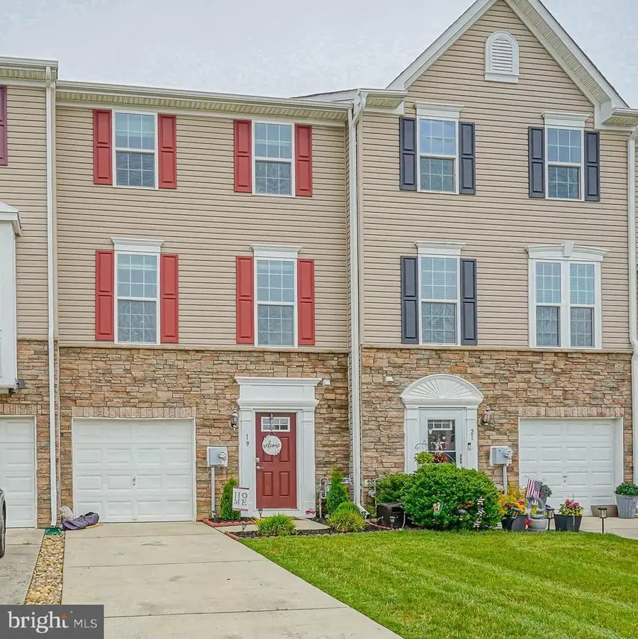 19 Tailor Ln, Sicklerville, NJ 08081 - #2