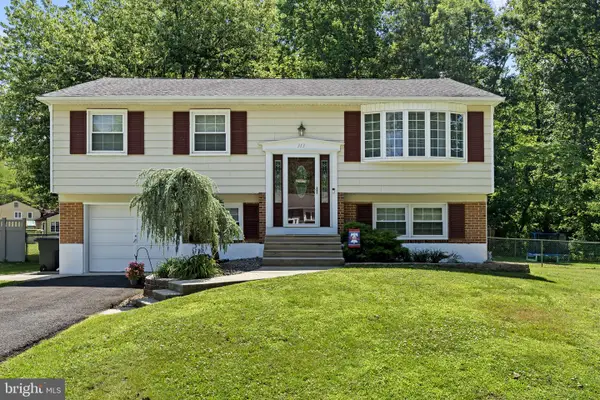 313 Signey Ln, SOMERDALE, NJ 08083