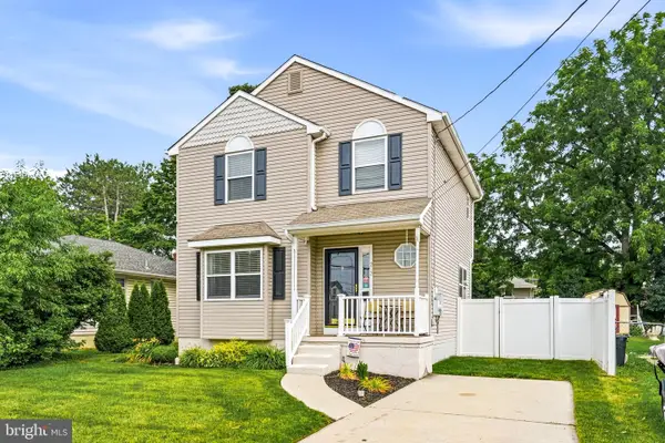 217 W Madison Ave, MAGNOLIA, NJ 08049