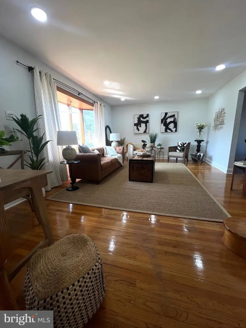 2 Thornhill Rd, Cherry Hill, NJ 08003 - #3