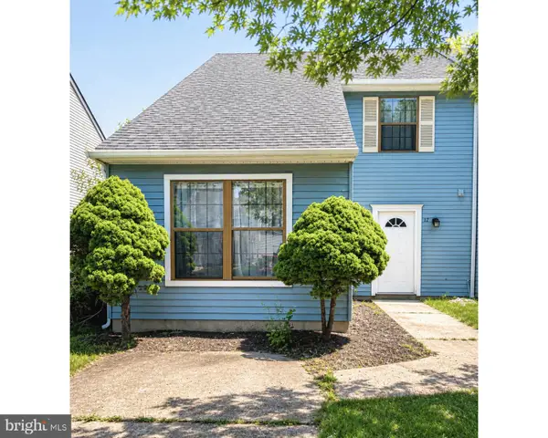 12 Hewitt Ln, SICKLERVILLE, NJ 08081