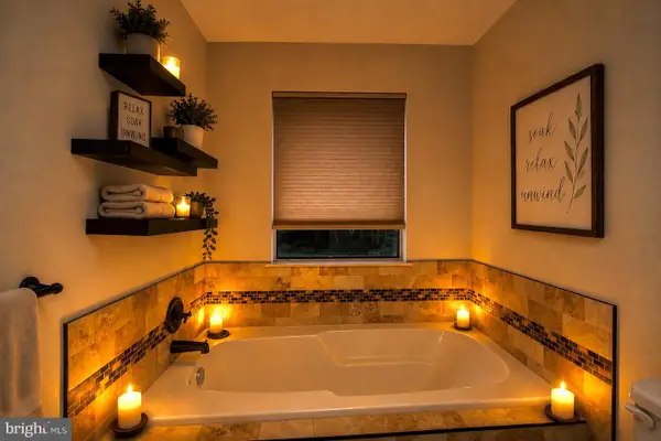 1815 The Woods Ii, CHERRY HILL, NJ 08003