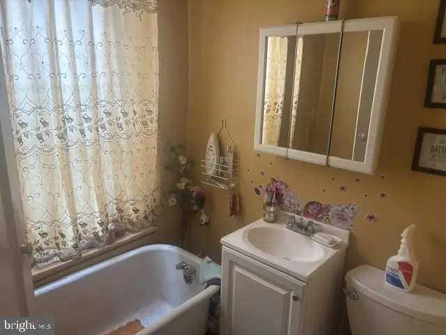 Address Withheld By Seller, Camden, NJ 08103 - #2