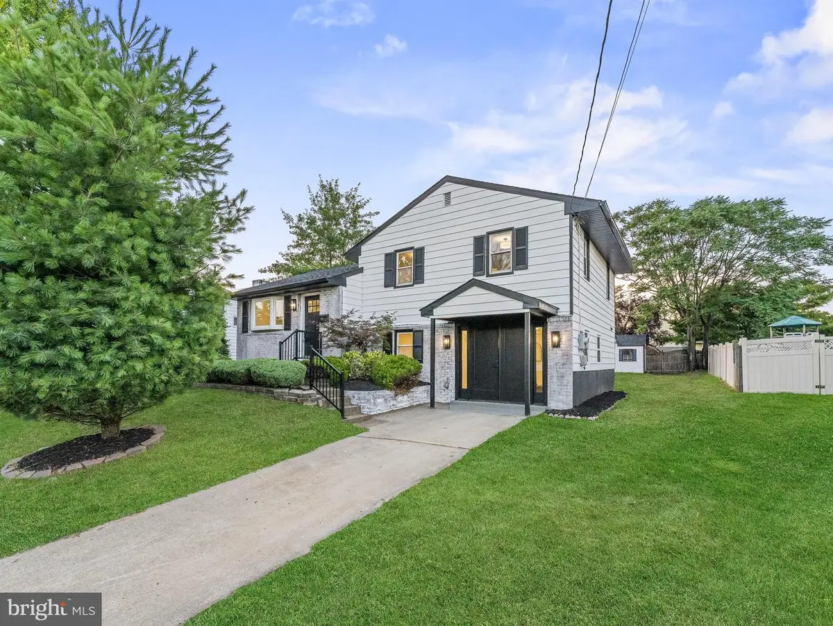 664 Andrea Rd, Runnemede, NJ 08078 - #1