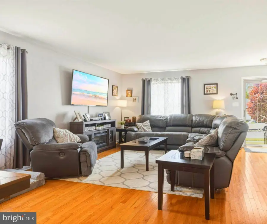 131 W Monroe Ave W, Magnolia, NJ 08049 - #3