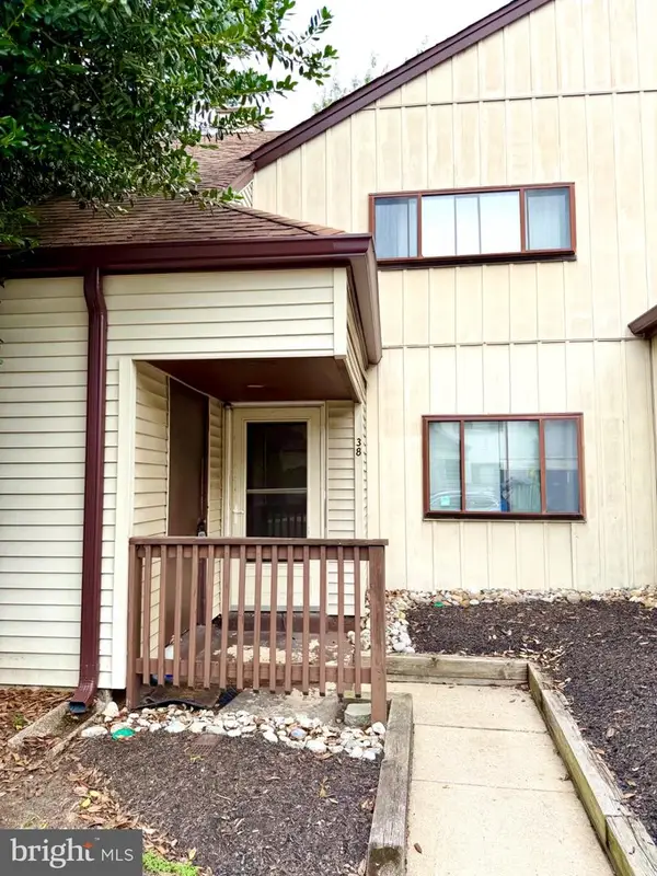 38 Chiswick Dr, LINDENWOLD, NJ 08021