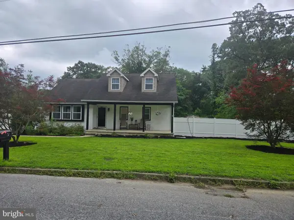 100 Bittle Ave, BERLIN, NJ 08009