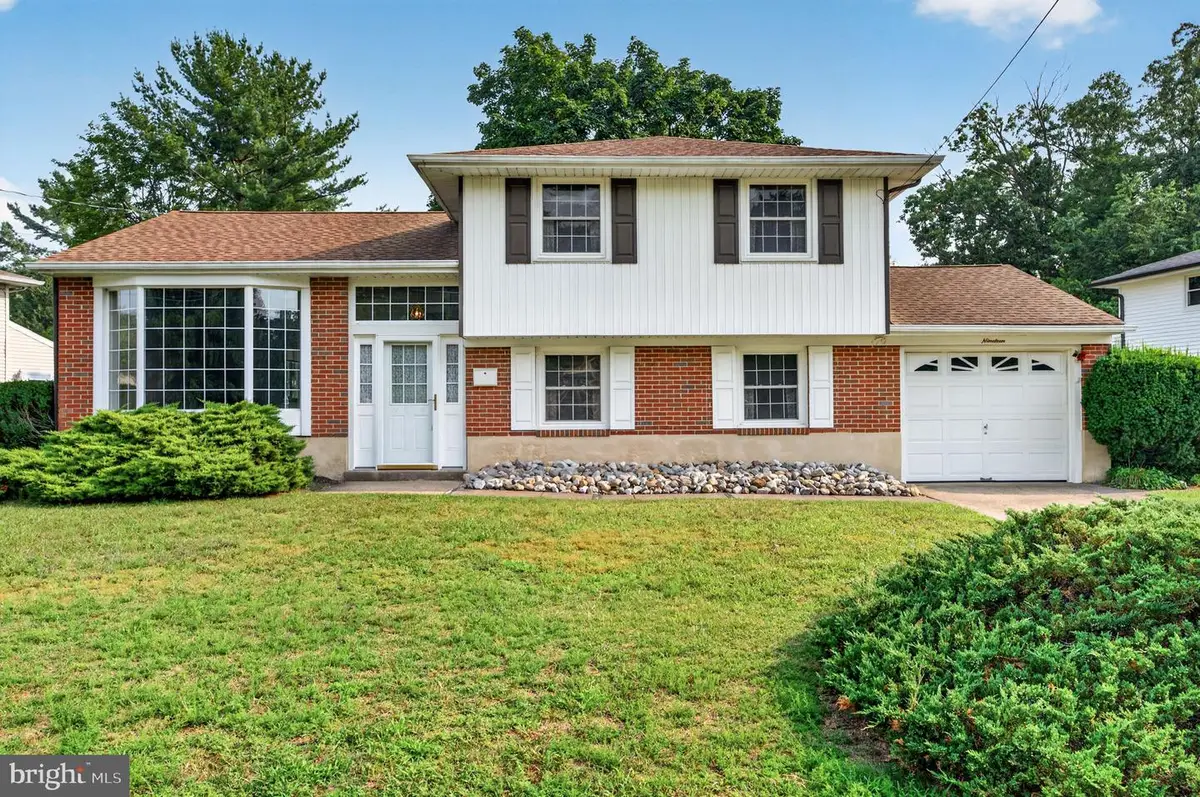 19 Hillside Rd, Stratford, NJ 08084 - #1