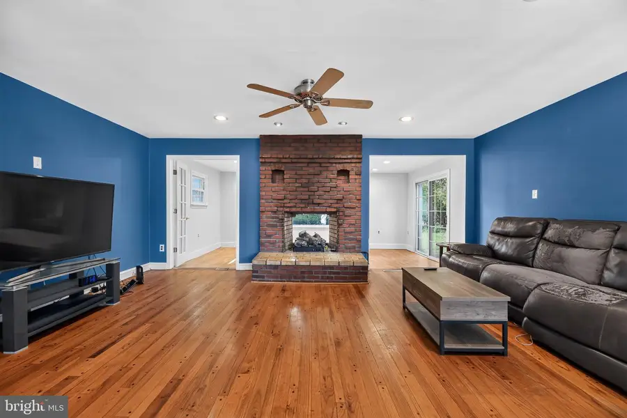 102 E Harvard Ave, Somerdale, NJ 08083 - #3
