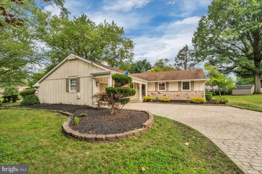 1221 Crane Dr, Cherry Hill, NJ 08003 - #3