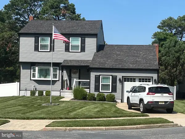 86 Deer Park Cir, BLACKWOOD, NJ 08012