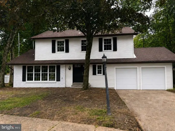 8 Villanova Ct, Berlin, NJ 08009 - #3